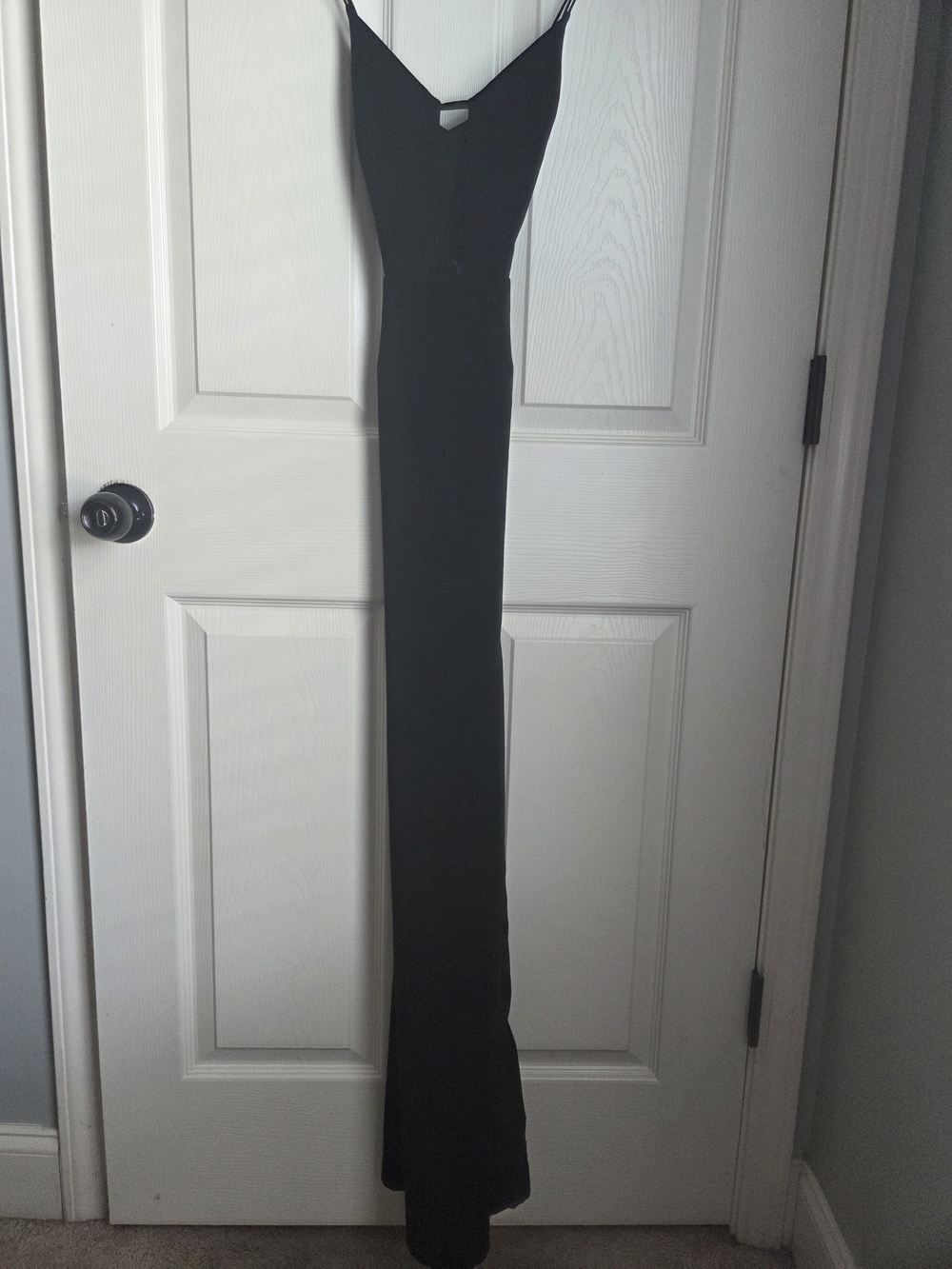 Forever 21 Black V-Neck Bodycon Dress. Backless - Picture 4 of 6